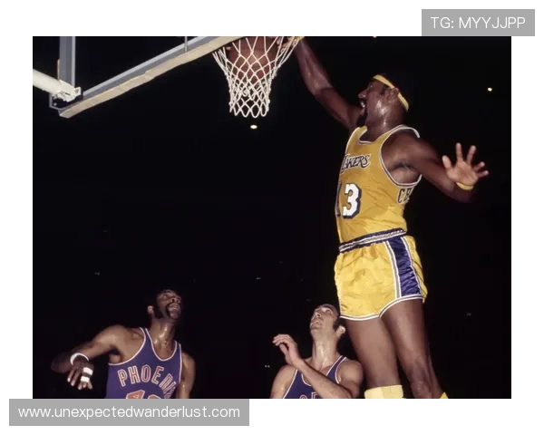 张伯伦内线统治力超越浓眉，篮下得分效率显著拉开差距